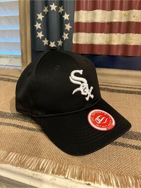 Chicago White Sox Kids Black Baseball Cap - Official Logo